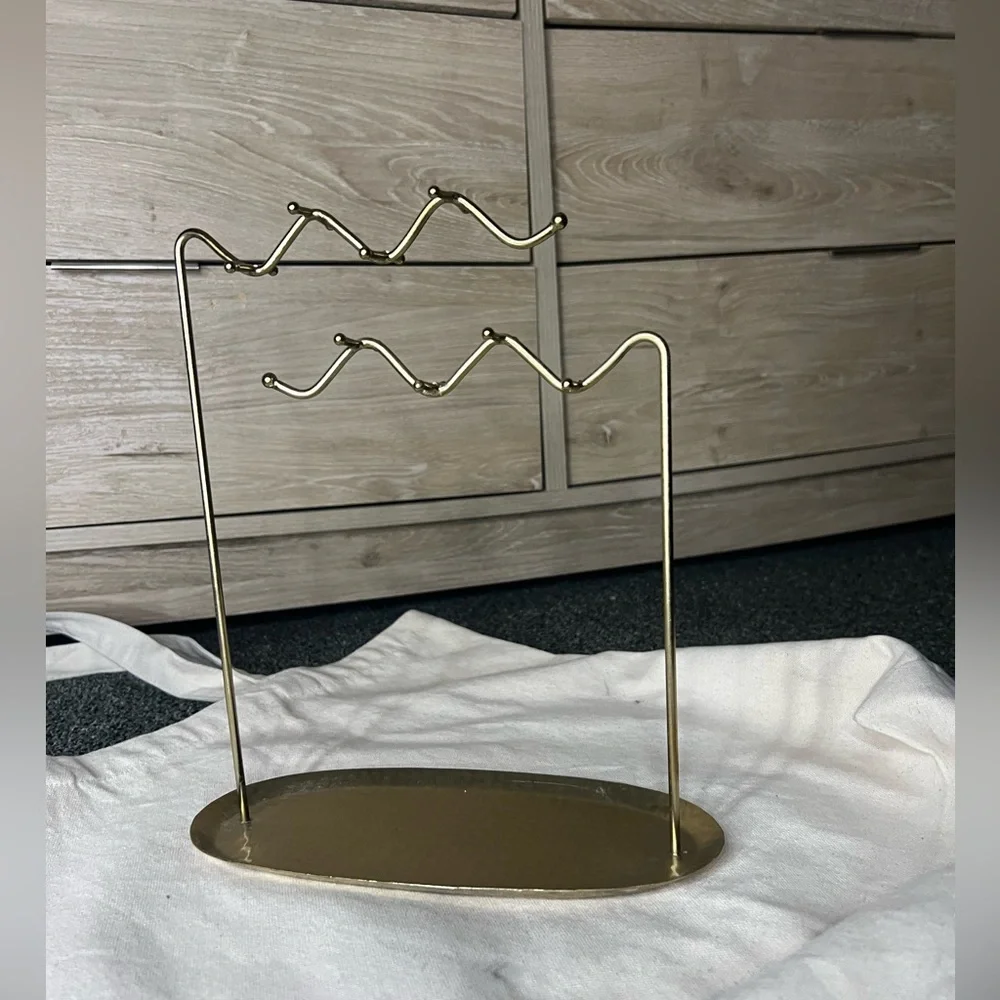 URBAN OUTFITTERS Gold-Hammered Metal Alula Jewelry Stand Catch-All Dish Zig-Zag